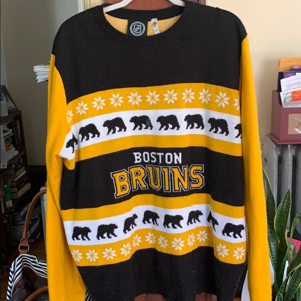 Boston Bruin’s holiday sweater